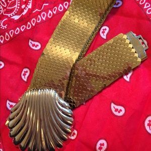 Vintage seashell gold belt